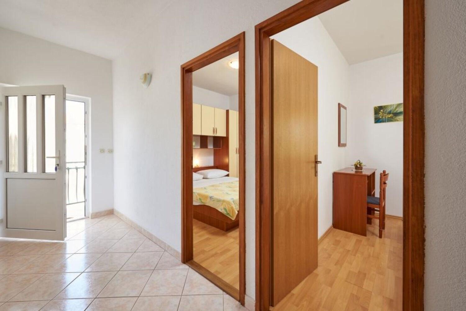 Apartments Mare - 30 M From Pebble Beach Seget Vranjica Eksteriør billede