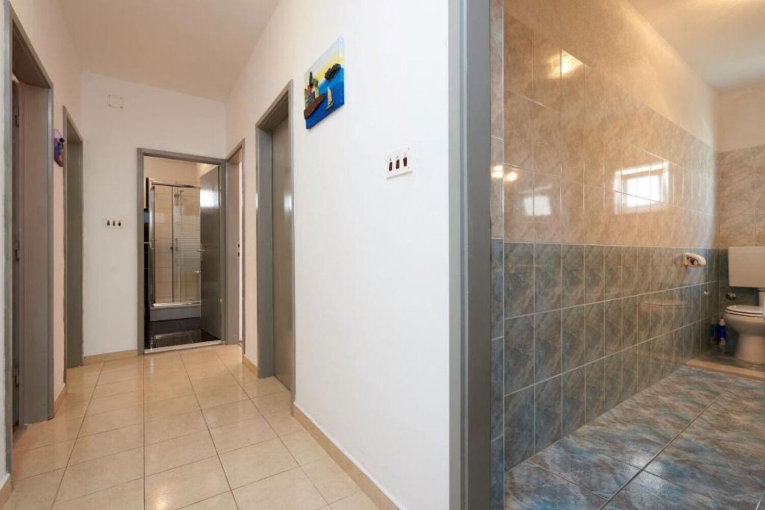 Apartments Mare - 30 M From Pebble Beach Seget Vranjica Eksteriør billede