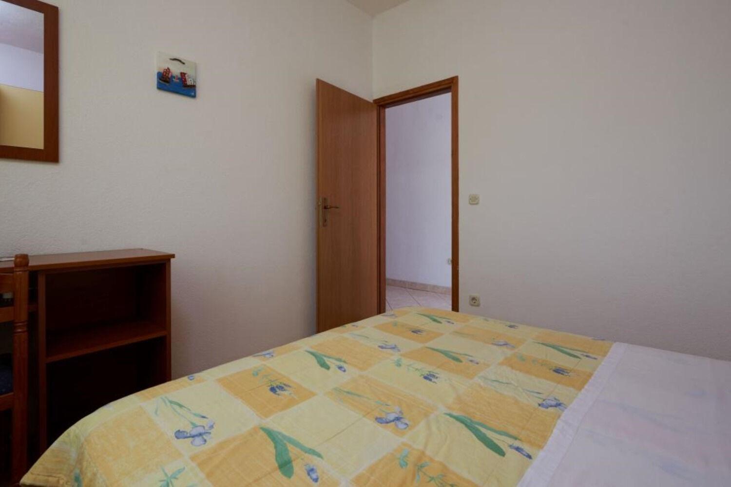 Apartments Mare - 30 M From Pebble Beach Seget Vranjica Eksteriør billede