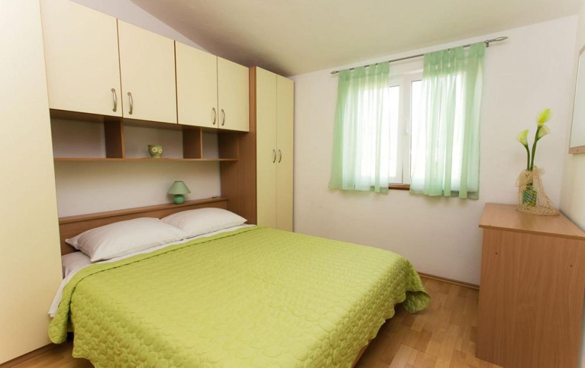 Apartments Mare - 30 M From Pebble Beach Seget Vranjica Eksteriør billede